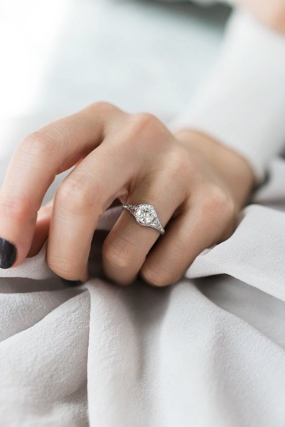 Jak Dobrać Rozmiar Pierścionka Zaręczynowego Weddingpl Radzi