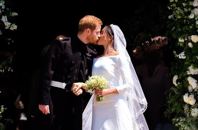 1. rocznica ślubu Meghan Markle i księcia Harry`ego - zdjęcia