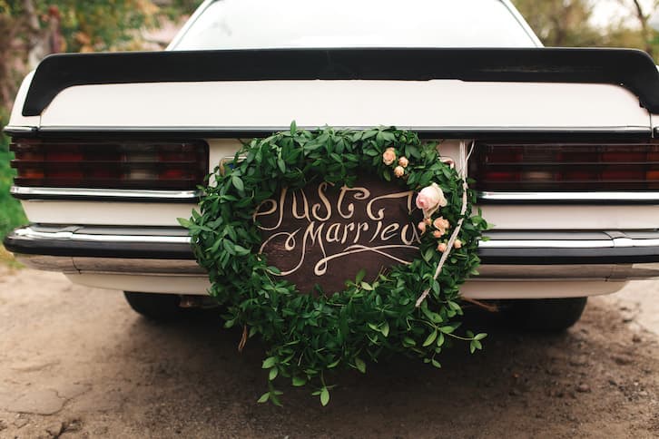 rustykalne wesele tablica samochód